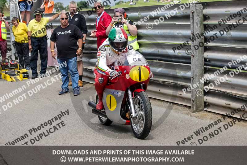 Vintage motorcycle club;eventdigitalimages;mallory park;mallory park trackday photographs;no limits trackdays;peter wileman photography;trackday digital images;trackday photos;vmcc festival 1000 bikes photographs